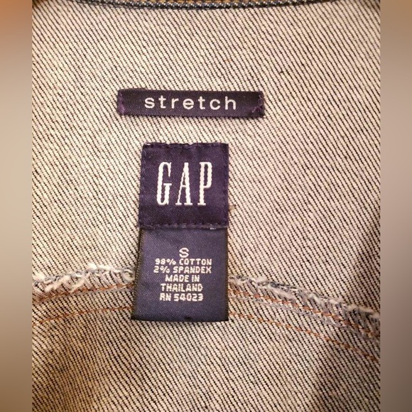 Gap Jean Jacket - Picture 3 of 3